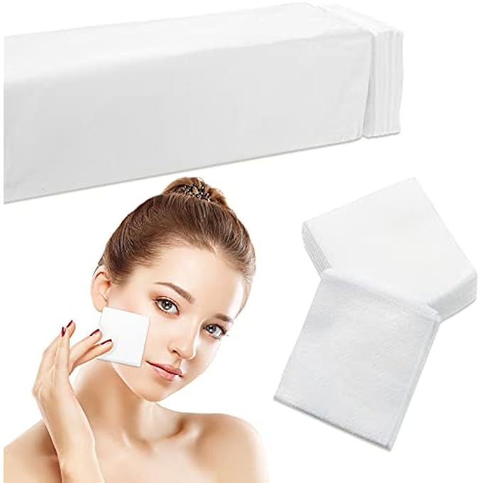Swiffen 4 X 4 DISPOSABLE ESTHETIC WIPE NON-WOVEN FACIAL WIPES SQUARES AESTHETIC WIPE LINT-FREE WIPES SPA PETITE SILKEN FOR PRODUCT APPLICATION AND MEDICAL CARE (200 PIECES) - Image 1